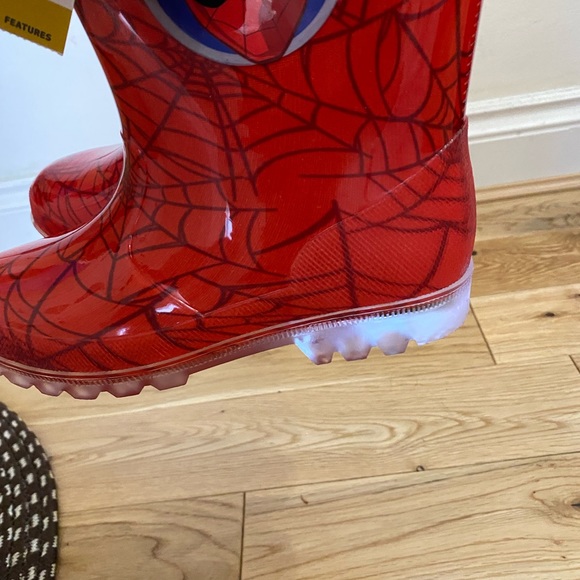 Spider-Man light up wellies - Picture 9 of 9